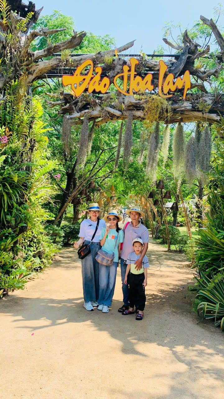 Tour  Nha Phu ( Đảo Khỉ - Suối Hoa Lan )